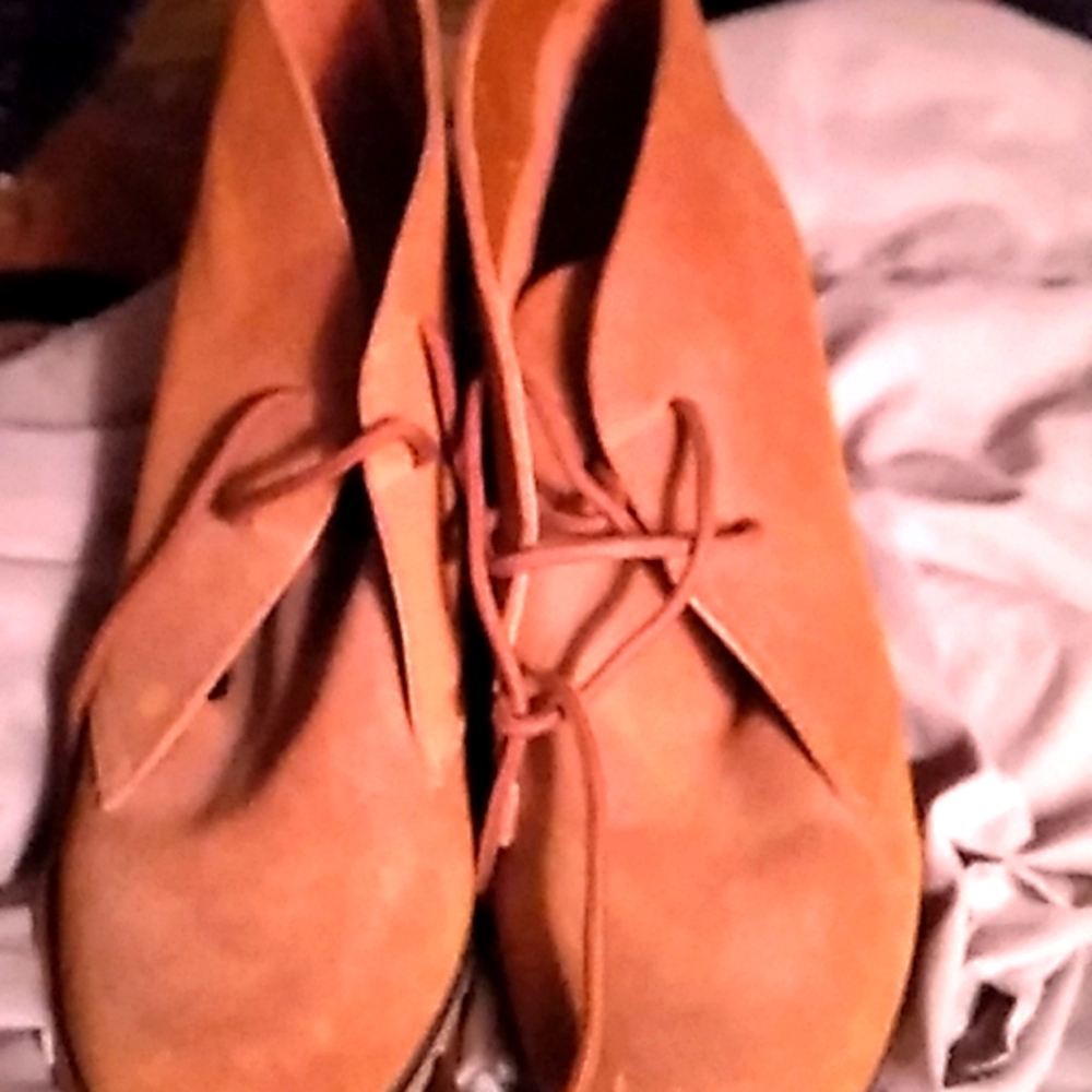 Crepe bottom shoes